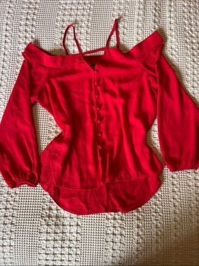 Red off shoulder long sleeve top